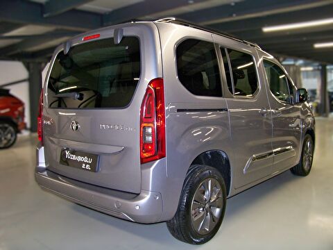 2022 Dizel Otomatik Toyota Proace City Gri Yüzbaşıoğlu Otomotiv Mam. San ve Tic A.Ş.
