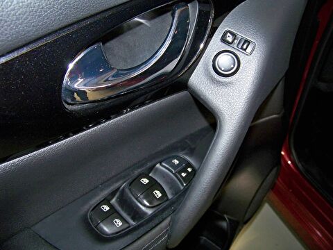 2018 Dizel Manuel Nissan Qashqai Kırmızı Yüzbaşıoğlu Otomotiv Mam. San ve Tic A.Ş.