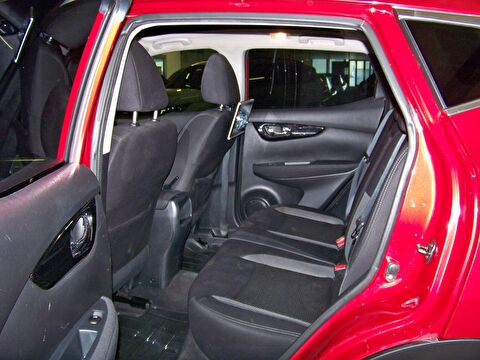 2018 Dizel Manuel Nissan Qashqai Kırmızı Yüzbaşıoğlu Otomotiv Mam. San ve Tic A.Ş.