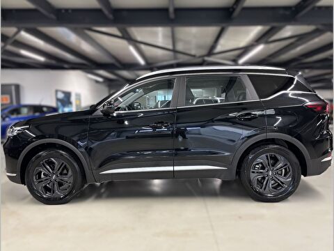 2024 Benzin Otomatik Chery Tiggo 7 Pro Siyah Yüzbaşıoğlu Otomotiv Mam. San ve Tic A.Ş.