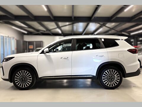 2025 Benzin Otomatik Chery Tiggo 8 Beyaz Yüzbaşıoğlu Otomotiv Mam. San ve Tic A.Ş.