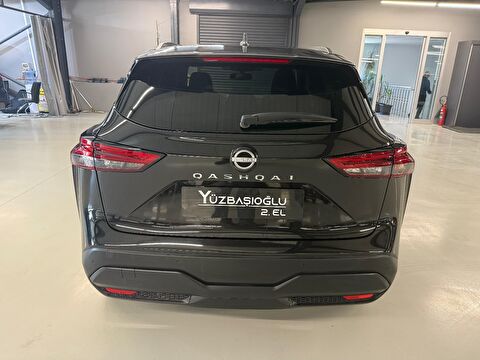 2023 MHEV Otomatik Nissan Qashqai Siyah Yüzbaşıoğlu Otomotiv Mam. San ve Tic A.Ş.