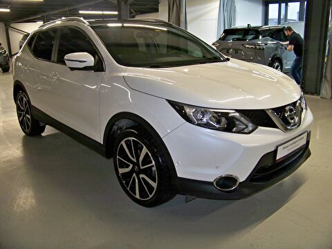 2016 Benzin Otomatik Nissan Qashqai Beyaz Yüzbaşıoğlu Otomotiv Mam. San ve Tic A.Ş.