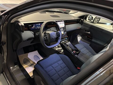 2025 MHEV Otomatik Citroen C5 AirCross Gri Yüzbaşıoğlu Otomotiv Mam. San ve Tic A.Ş.