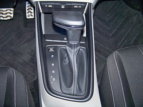 2023 Benzin Otomatik Hyundai Bayon Beyaz Yüzbaşıoğlu Otomotiv Mam. San ve Tic A.Ş.