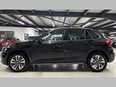2025 Benzin Otomatik Skoda Kamiq Siyah Yüzbaşıoğlu Otomotiv Mam. San ve Tic A.Ş.