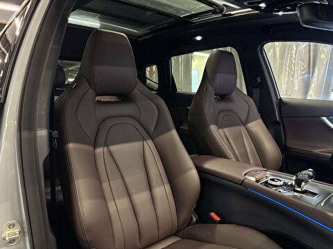 2025 Benzin Otomatik Chery Tiggo 7 Gri Yüzbaşıoğlu Otomotiv Mam. San ve Tic A.Ş.