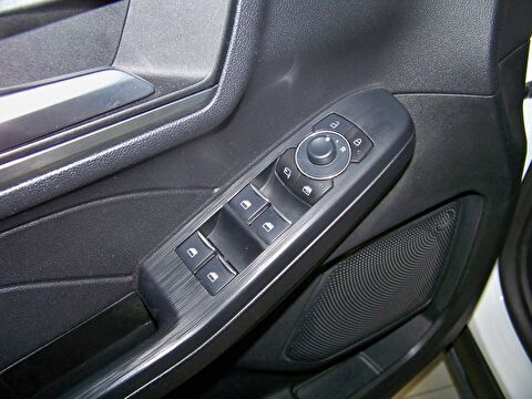 2023 Benzin Otomatik Ford Kuga Beyaz Yüzbaşıoğlu Otomotiv Mam. San ve Tic A.Ş.