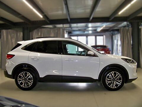 2023 Benzin Otomatik Ford Kuga Beyaz Yüzbaşıoğlu Otomotiv Mam. San ve Tic A.Ş.