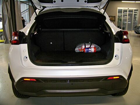 2025 Benzin Otomatik Nissan Juke Beyaz Yüzbaşıoğlu Otomotiv Mam. San ve Tic A.Ş.