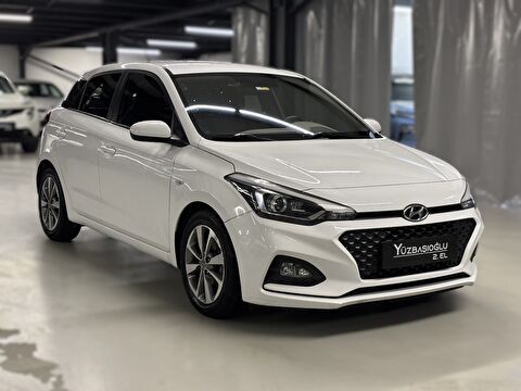 2019 Benzin Otomatik Hyundai i20 Beyaz Yüzbaşıoğlu Otomotiv Mam. San ve Tic A.Ş.