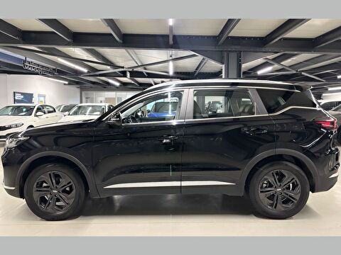 2024 Benzin Otomatik Chery Tiggo 7 Pro Siyah Yüzbaşıoğlu Otomotiv Mam. San ve Tic A.Ş.