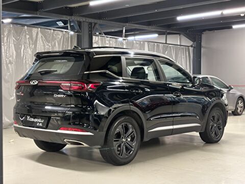 2024 Benzin Otomatik Chery Tiggo 7 Pro Siyah Yüzbaşıoğlu Otomotiv Mam. San ve Tic A.Ş.