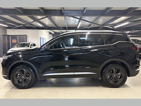 2024 Benzin Otomatik Chery Tiggo 7 Pro Siyah Yüzbaşıoğlu Otomotiv Mam. San ve Tic A.Ş.