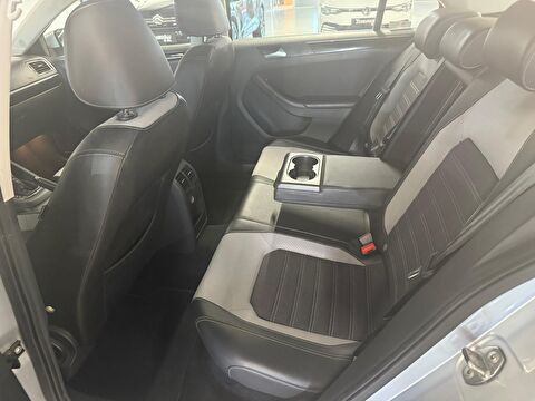 2015 Dizel Otomatik Volkswagen Jetta Gri Yüzbaşıoğlu Otomotiv Mam. San ve Tic A.Ş.