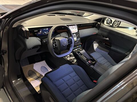 2025 MHEV Otomatik Citroen C5 AirCross Gri Yüzbaşıoğlu Otomotiv Mam. San ve Tic A.Ş.