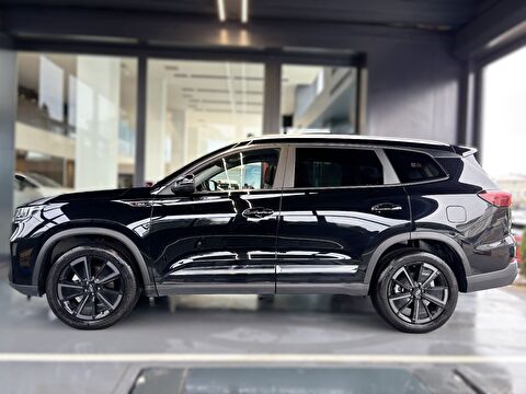 2025 Benzin Otomatik Chery Tiggo8 Pro Max Siyah Yüzbaşıoğlu Otomotiv Mam. San ve Tic A.Ş.