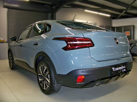 2025 Benzin Otomatik Citroen C4 X Yeşil Yüzbaşıoğlu Otomotiv Mam. San ve Tic A.Ş.