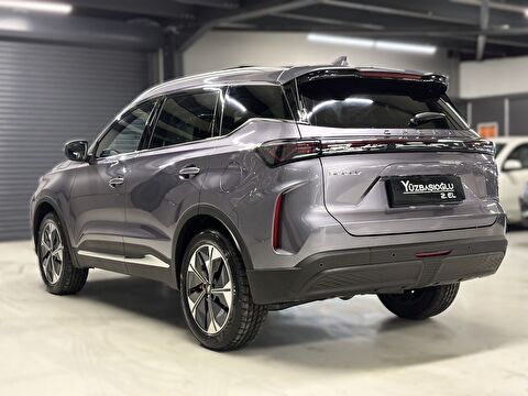 2025 Benzin Otomatik Chery Tiggo 7 Gri Yüzbaşıoğlu Otomotiv Mam. San ve Tic A.Ş.
