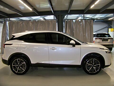 2023 MHEV Otomatik Nissan Qashqai Beyaz Yüzbaşıoğlu Otomotiv Mam. San ve Tic A.Ş.