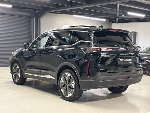 2025 Benzin Otomatik Chery Tiggo 7 Siyah Yüzbaşıoğlu Otomotiv Mam. San ve Tic A.Ş.