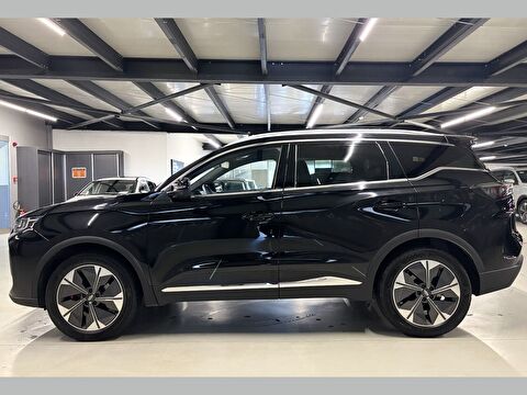 2025 Benzin Otomatik Chery Tiggo 7 Siyah Yüzbaşıoğlu Otomotiv Mam. San ve Tic A.Ş.