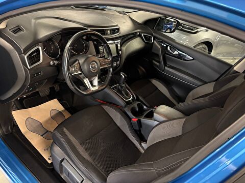2020 Benzin Otomatik Nissan Qashqai Mavi Yüzbaşıoğlu Otomotiv Mam. San ve Tic A.Ş.