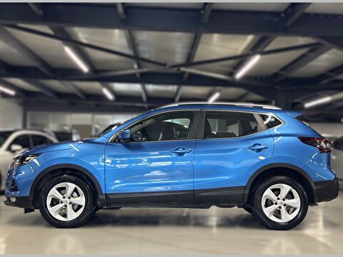2020 Benzin Otomatik Nissan Qashqai Mavi Yüzbaşıoğlu Otomotiv Mam. San ve Tic A.Ş.