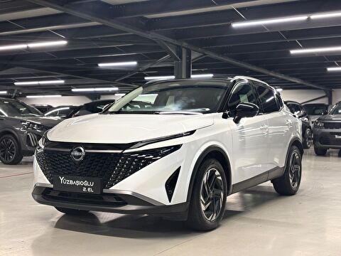 2025 Benzin Otomatik Nissan Qashqai Beyaz Yüzbaşıoğlu Otomotiv Mam. San ve Tic A.Ş.