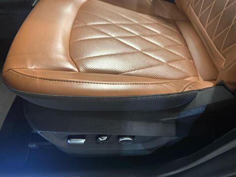 2023 Benzin Otomatik Chery Tiggo 8 Pro Gri Yüzbaşıoğlu Otomotiv Mam. San ve Tic A.Ş.
