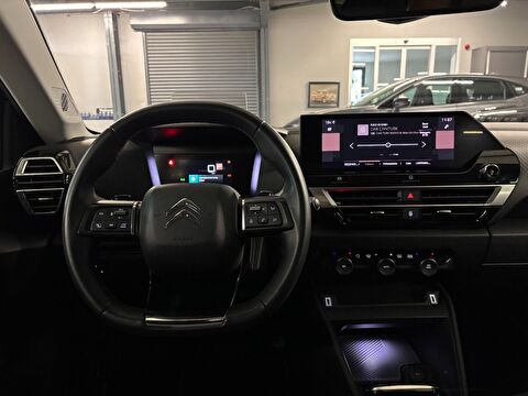 2022 Benzin Otomatik Citroen C4 Gri Yüzbaşıoğlu Otomotiv Mam. San ve Tic A.Ş.