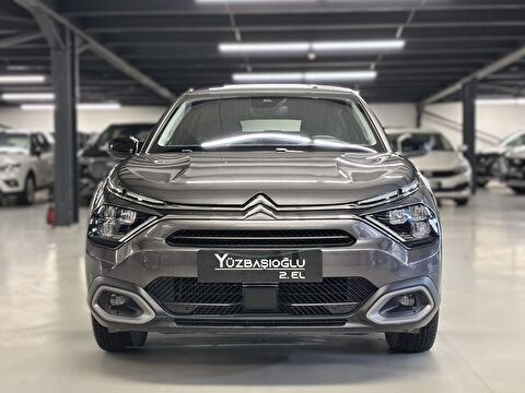 2022 Benzin Otomatik Citroen C4 Gri Yüzbaşıoğlu Otomotiv Mam. San ve Tic A.Ş.