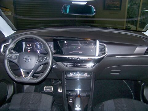 2023 Dizel Otomatik Opel Grandland Kırmızı Yüzbaşıoğlu Otomotiv Mam. San ve Tic A.Ş.