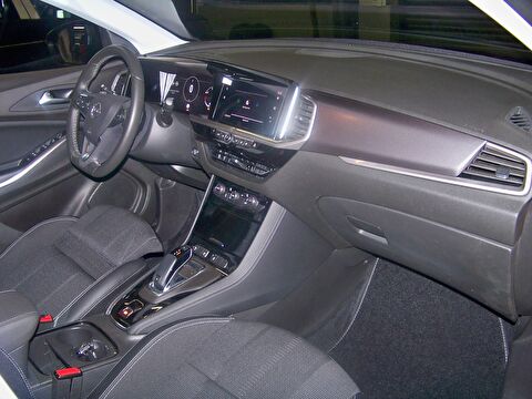 2023 Dizel Otomatik Opel Grandland Kırmızı Yüzbaşıoğlu Otomotiv Mam. San ve Tic A.Ş.