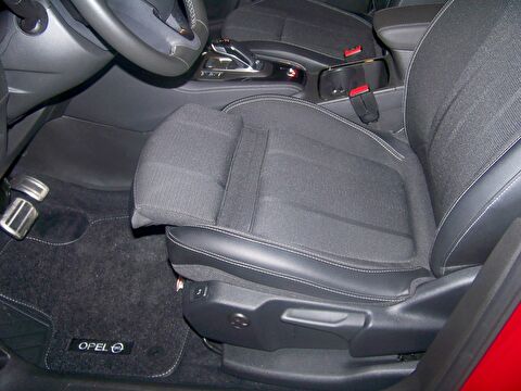 2023 Dizel Otomatik Opel Grandland Kırmızı Yüzbaşıoğlu Otomotiv Mam. San ve Tic A.Ş.