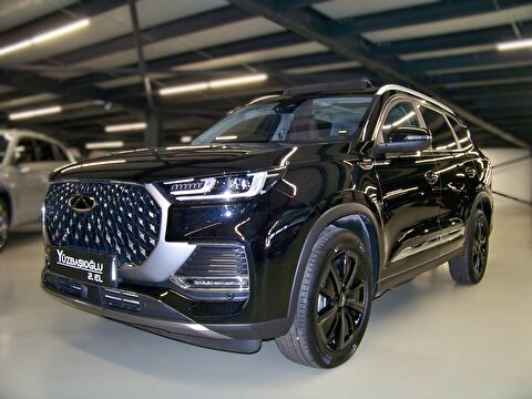 2024 Benzin Otomatik Chery Tiggo 8 Promax Siyah Yüzbaşıoğlu Otomotiv Mam. San ve Tic A.Ş.