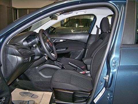 2025 Dizel Otomatik Fiat Egea Mavi Yüzbaşıoğlu Otomotiv Mam. San ve Tic A.Ş.