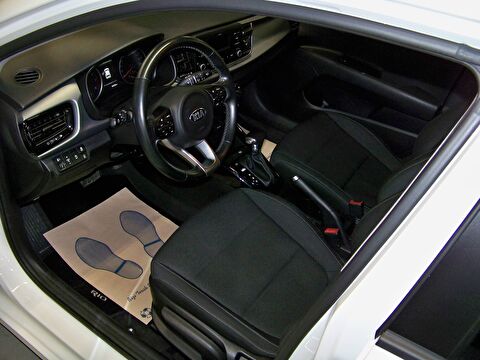 2020 Benzin Otomatik Kia Rio Beyaz Yüzbaşıoğlu Otomotiv Mam. San ve Tic A.Ş.