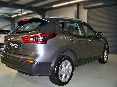 2019 Benzin Otomatik Nissan Qashqai Gri Yüzbaşıoğlu Otomotiv Mam. San ve Tic A.Ş.