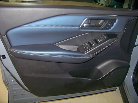 2023 Hybrid Otomatik Nissan Qashqai Gri Yüzbaşıoğlu Otomotiv Mam. San ve Tic A.Ş.
