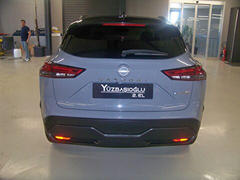 2023 Hybrid Otomatik Nissan Qashqai Gri Yüzbaşıoğlu Otomotiv Mam. San ve Tic A.Ş.
