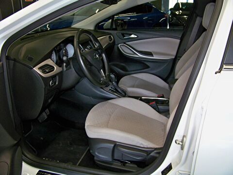 2018 Benzin Otomatik Opel Astra Beyaz Yüzbaşıoğlu Otomotiv Mam. San ve Tic A.Ş.