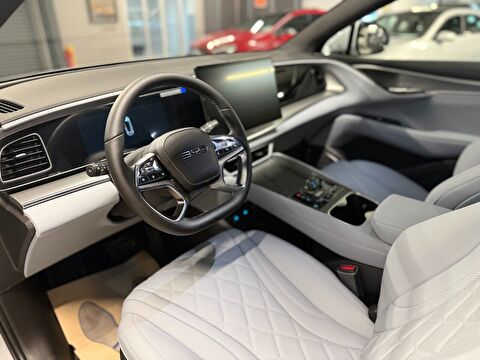 2025 Elektrik Otomatik BYD Seal Gri Yüzbaşıoğlu Otomotiv Mam. San ve Tic A.Ş.