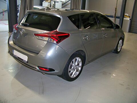2018 Benzin Otomatik Toyota Auris Gri Yüzbaşıoğlu Otomotiv Mam. San ve Tic A.Ş.