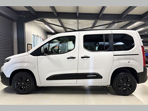2026 Dizel Otomatik Citroen Berlingo Beyaz Yüzbaşıoğlu Otomotiv Mam. San ve Tic A.Ş.