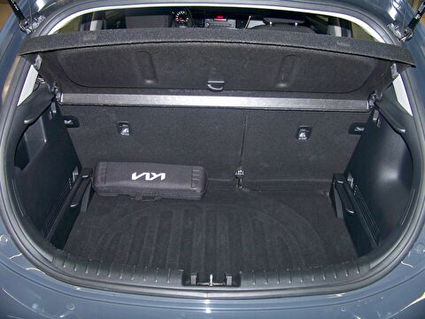 2022 Benzin Otomatik Kia Rio Gri Yüzbaşıoğlu Otomotiv Mam. San ve Tic A.Ş.