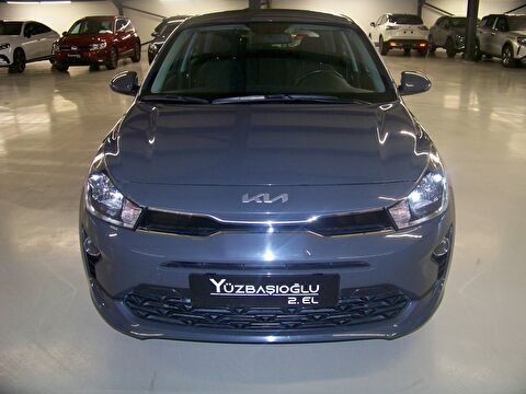 2022 Benzin Otomatik Kia Rio Gri Yüzbaşıoğlu Otomotiv Mam. San ve Tic A.Ş.