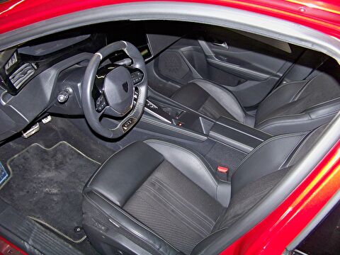 2023 Benzin Otomatik Peugeot 408 Kırmızı Yüzbaşıoğlu Otomotiv Mam. San ve Tic A.Ş.