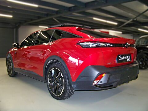 2023 Benzin Otomatik Peugeot 408 Kırmızı Yüzbaşıoğlu Otomotiv Mam. San ve Tic A.Ş.