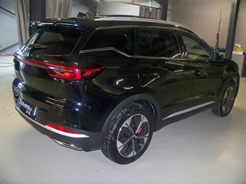 2024 Benzin Otomatik Chery Tiggo 7 Promax Siyah Yüzbaşıoğlu Otomotiv Mam. San ve Tic A.Ş.
